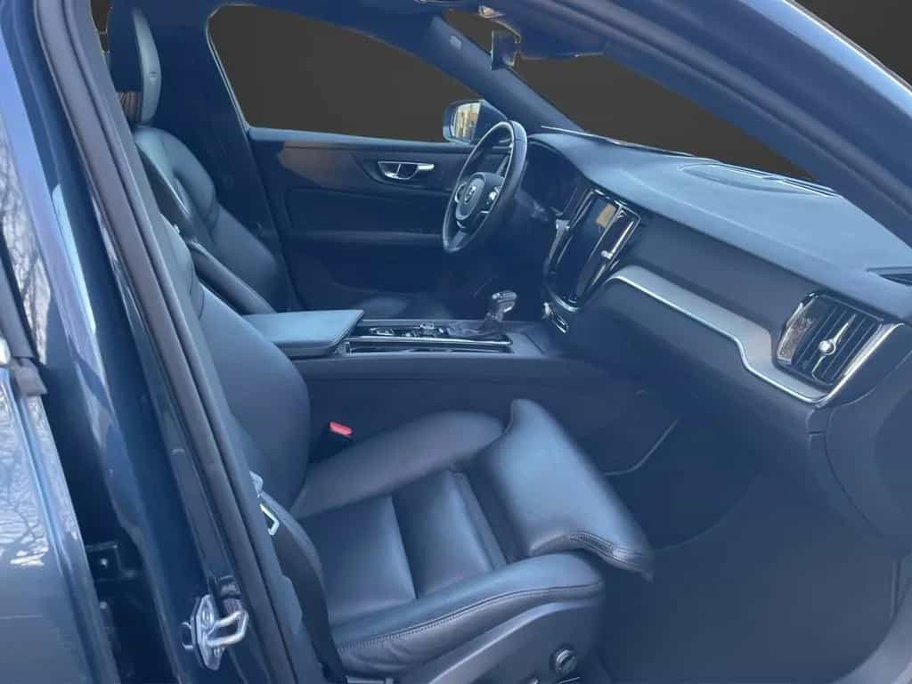 Volvo V60 D4 Geartronic Inscription HUD AHK-klappbar P 04/2019-photo-15