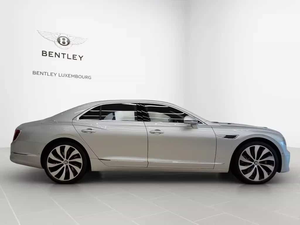 Bentley Flying Spur Azure V8 null-photo-4