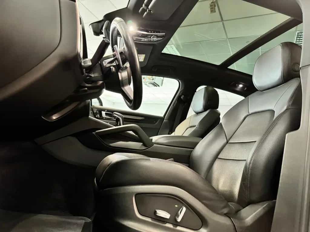 Porsche Cayenne 04/2018-photo-11