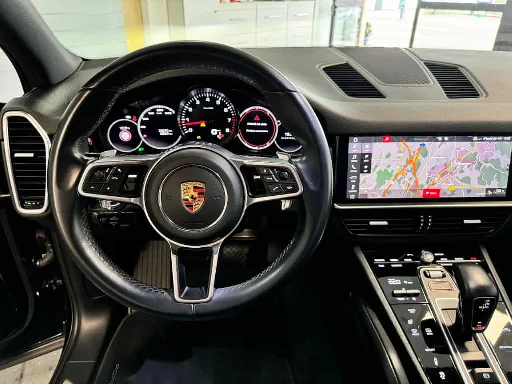 Porsche Cayenne 04/2018-photo-13