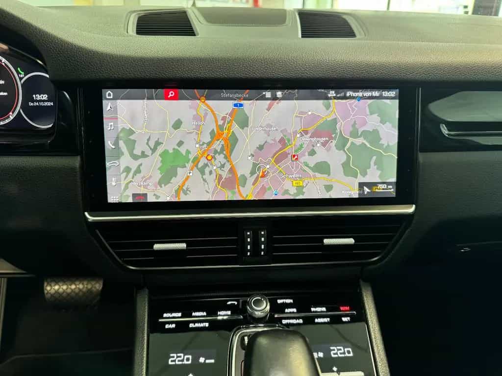 Porsche Cayenne 04/2018-photo-16