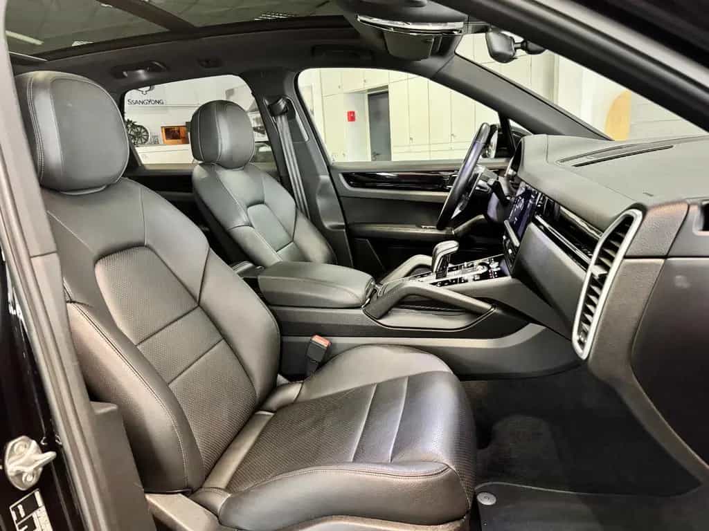 Porsche Cayenne 04/2018-photo-27