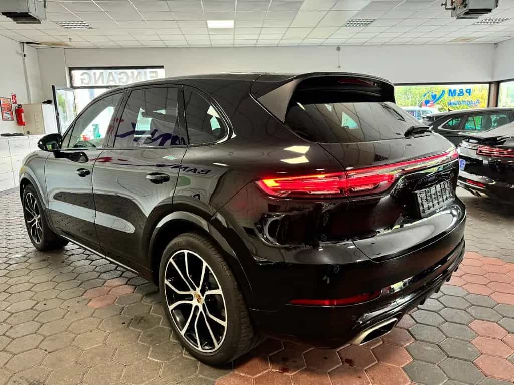 Porsche Cayenne 04/2018-photo-7