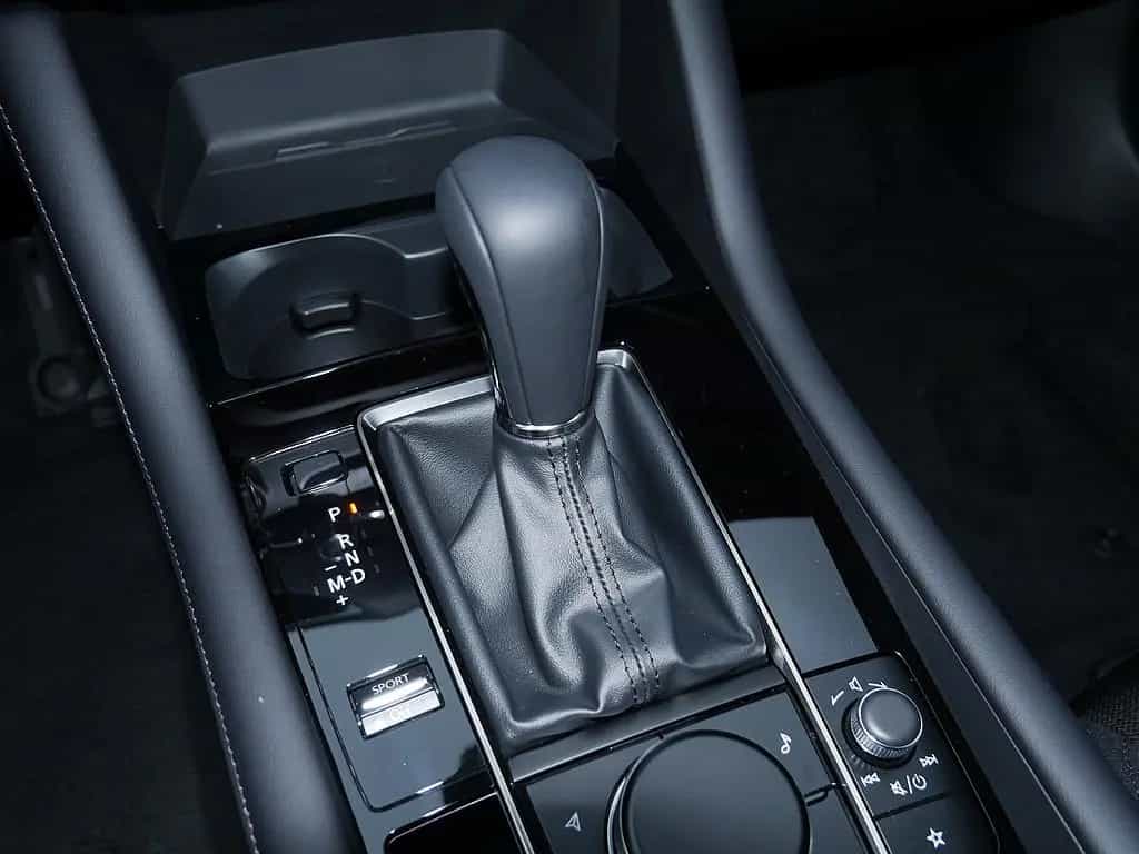 Mazda 3 e-SKYACTIV G 140 FWD Exclusive-Line HUD 360° 10/2024-photo-15