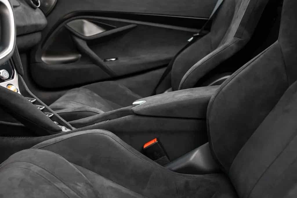 McLaren 750S Spider - Carbon - MSO Bespoke Orion Silver 01/2026-photo-15