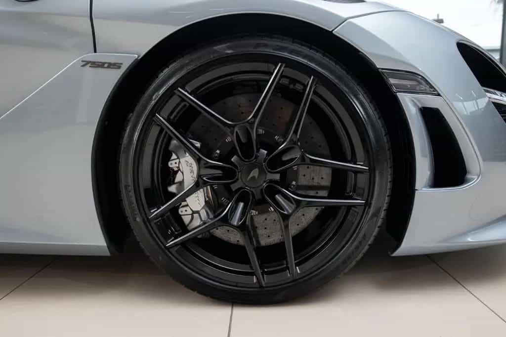 McLaren 750S Spider - Carbon - MSO Bespoke Orion Silver 01/2026-photo-25