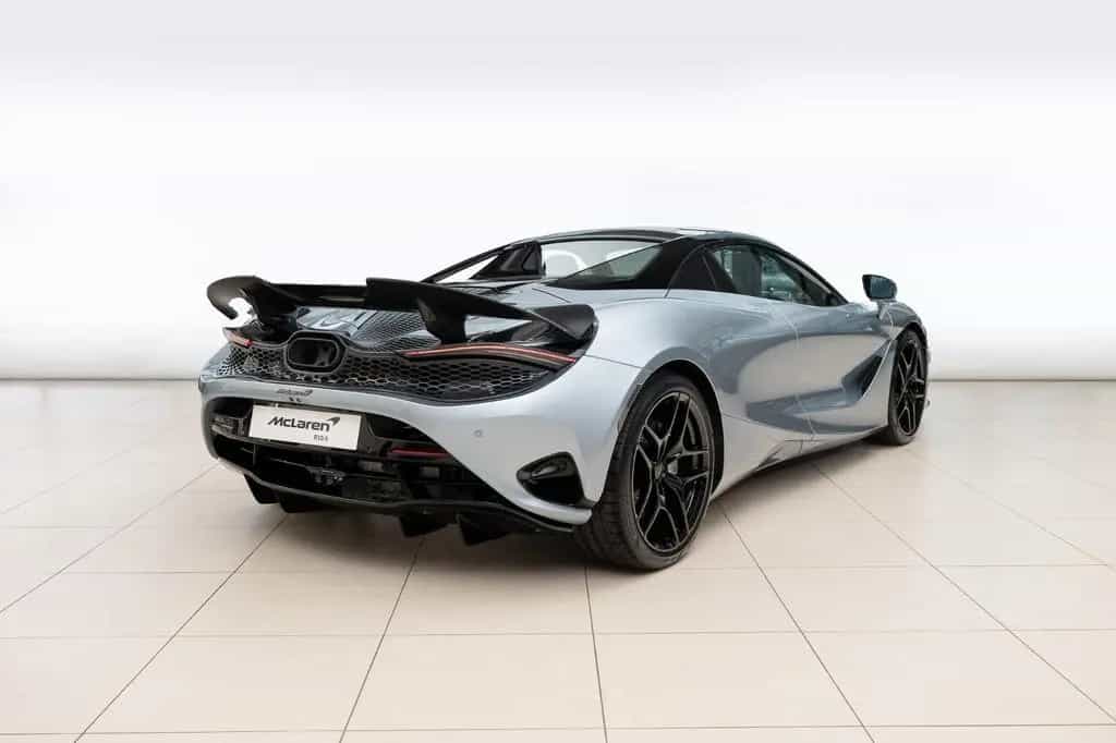 McLaren 750S Spider - Carbon - MSO Bespoke Orion Silver 01/2026-photo-4