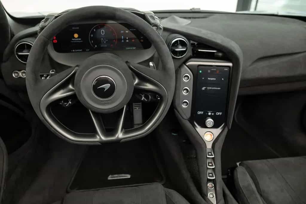 McLaren 750S Spider - Carbon - MSO Bespoke Orion Silver 01/2026-photo-9