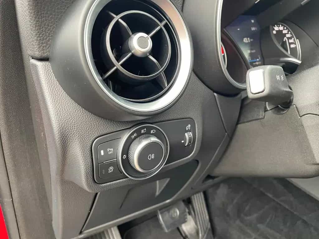 Alfa Romeo Stelvio Super Q4 NAVI, AHK, Kamera, Memory-Sitze 06/2020-photo-13