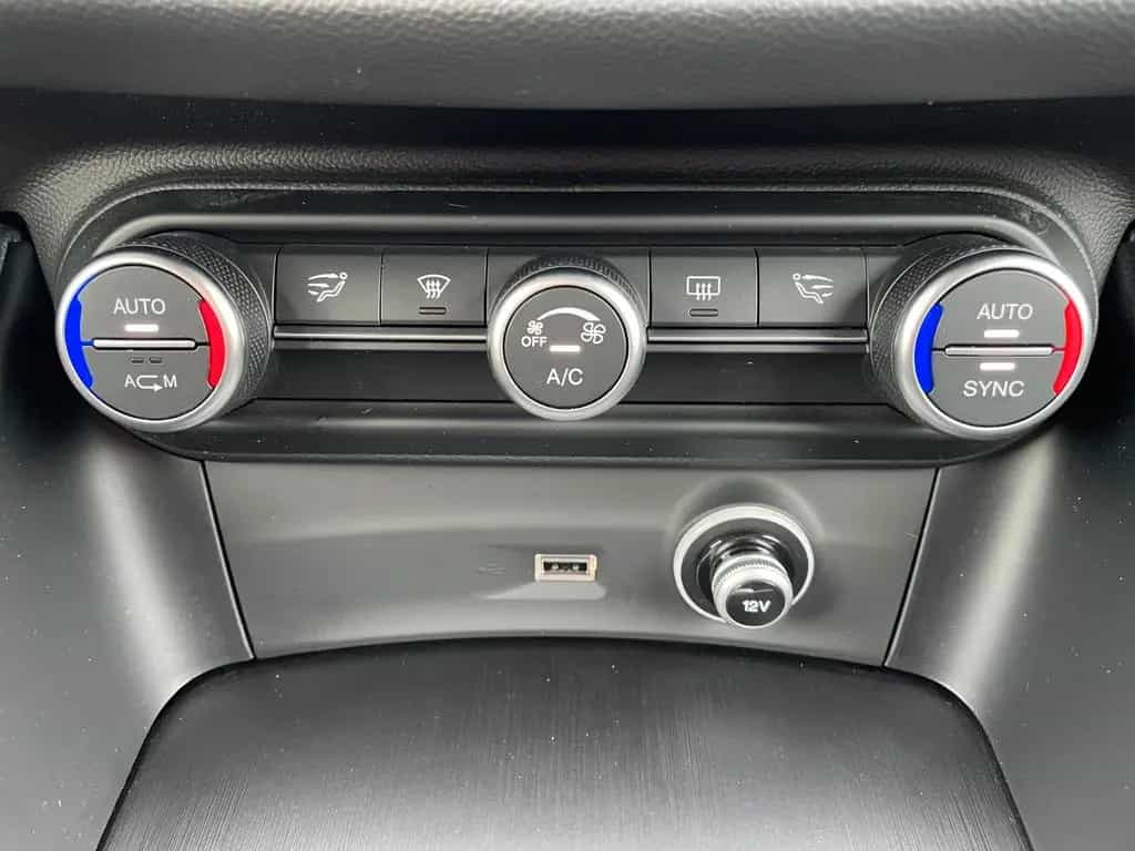 Alfa Romeo Stelvio Super Q4 NAVI, AHK, Kamera, Memory-Sitze 06/2020-photo-17