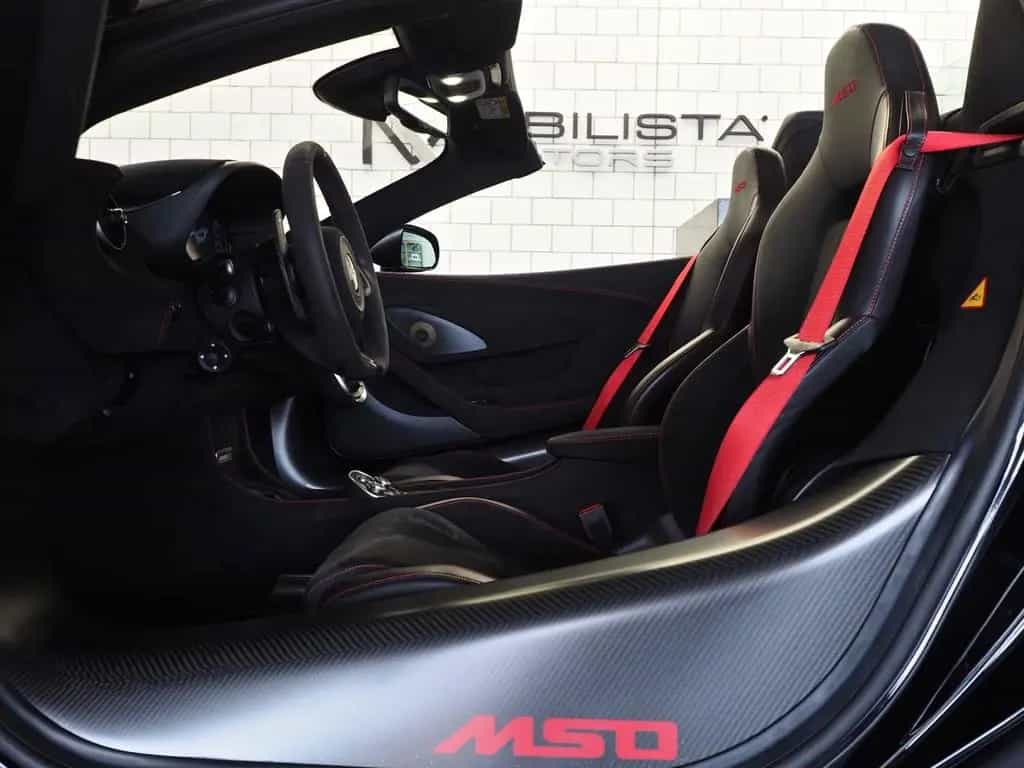 McLaren 600LT MSO CARBON B&W Spider by MOBILISTA 11/2019-photo-2