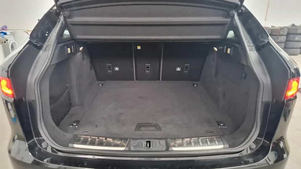 Jaguar F-Pace Prestige AWD Kamera Navi LED ACC 22Zoll 05/2019-photo-5