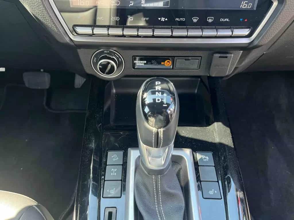 Isuzu D-Max Double Cab 4WD AT - V-Cross inkl. AHK 05/2023-photo-13