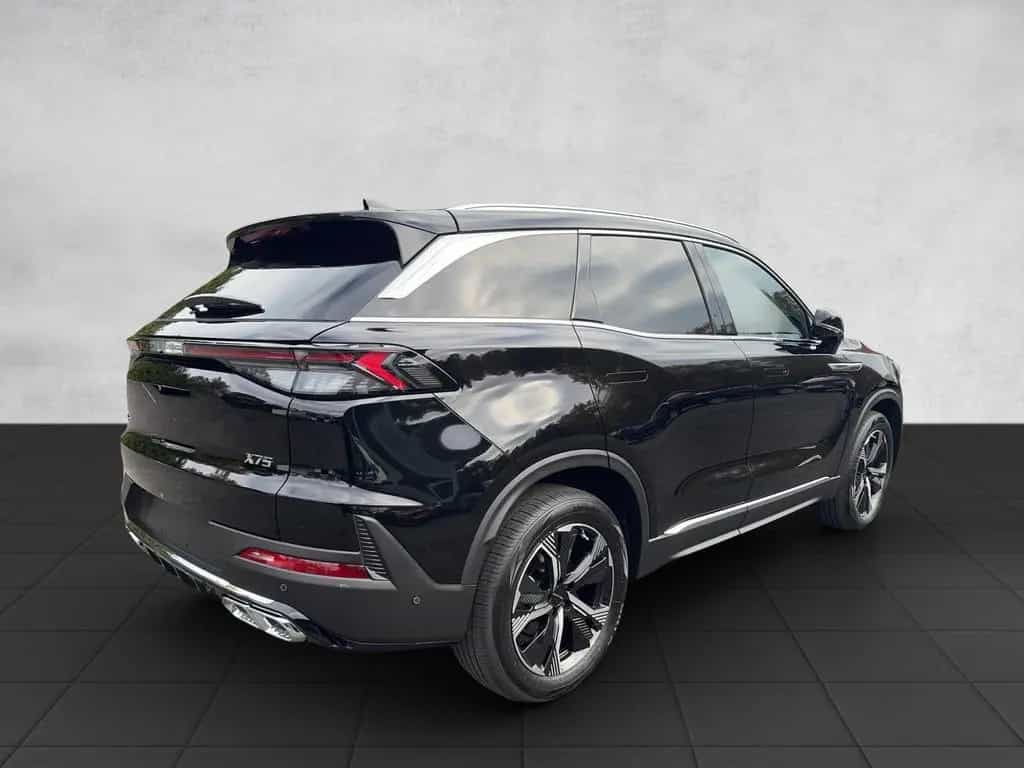 BAIC Beijing X75 1.5 T-GDI 7-Gang DCT *360°/Panorama* null-photo-4