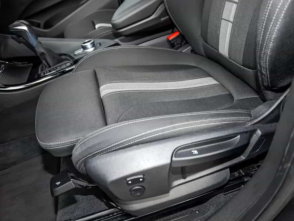 BMW X1 xDrive20i Advantage Navi LED RFK AHK 05/2016-photo-14