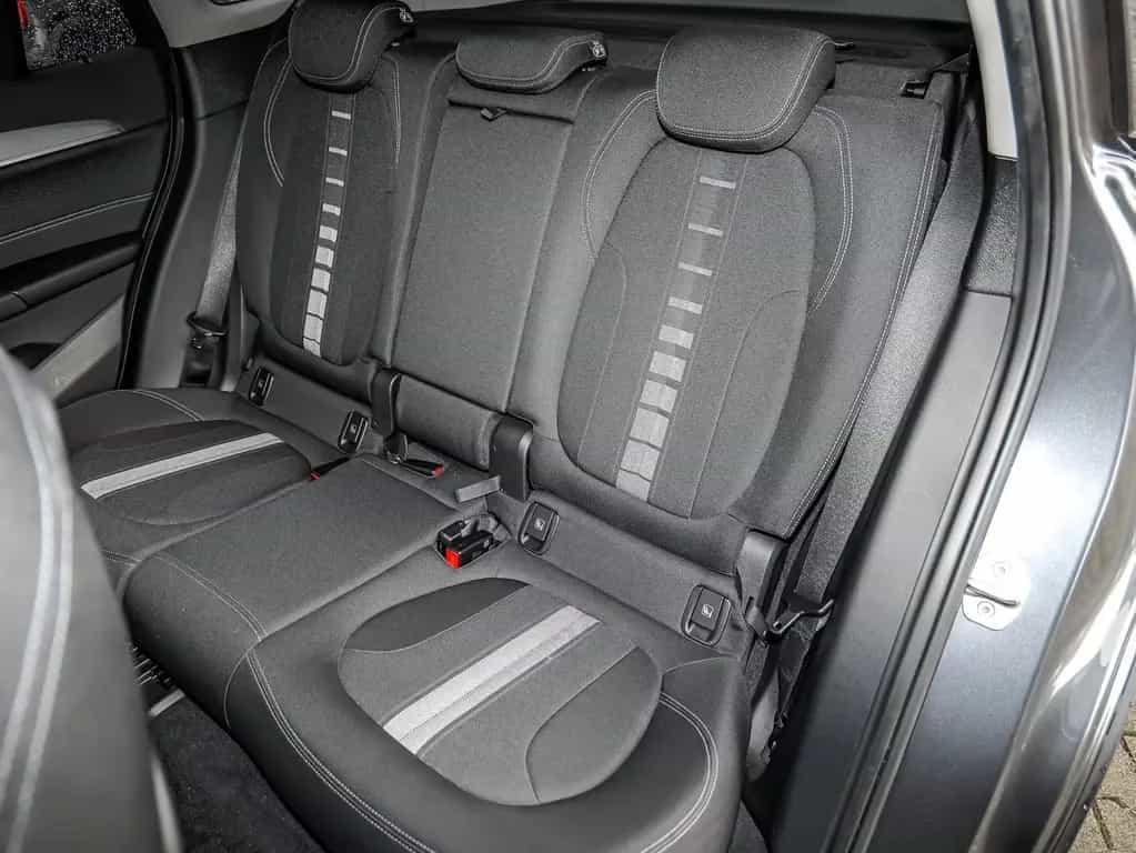 BMW X1 xDrive20i Advantage Navi LED RFK AHK 05/2016-photo-6