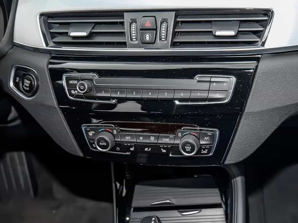 BMW X1 xDrive20i Advantage Navi LED RFK AHK 05/2016-photo-8