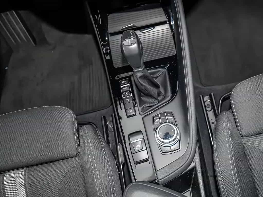 BMW X1 xDrive20i Advantage Navi LED RFK AHK 05/2016-photo-9