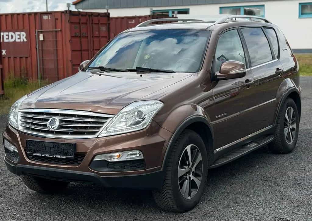 Ssangyong REXTON RX 220 e-XDi  Automatik 10/2016-photo-1