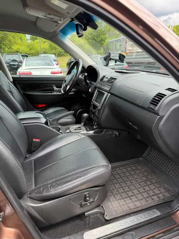 Ssangyong REXTON RX 220 e-XDi  Automatik 10/2016-photo-12