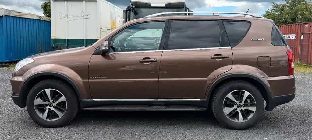 Ssangyong REXTON RX 220 e-XDi  Automatik 10/2016-photo-6