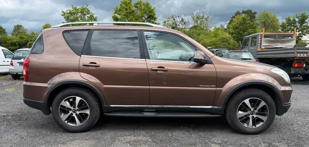 Ssangyong REXTON RX 220 e-XDi  Automatik 10/2016-photo-7