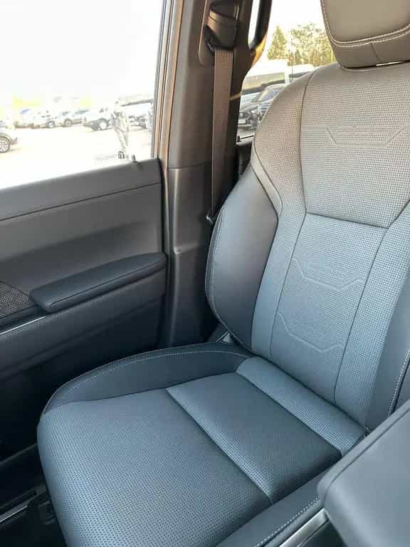 Lexus GX 550 null-photo-17