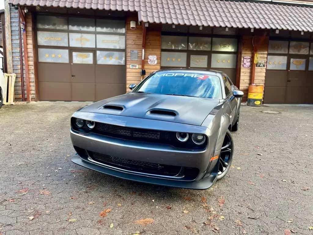 Dodge 5,7 V8*AUTOMAT*SRT WIDEBODY*LED*LEDER*GARANTIE* 08/2021-photo-2