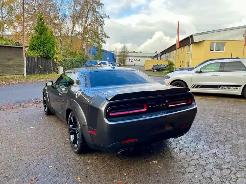 Dodge 5,7 V8*AUTOMAT*SRT WIDEBODY*LED*LEDER*GARANTIE* 08/2021-photo-23