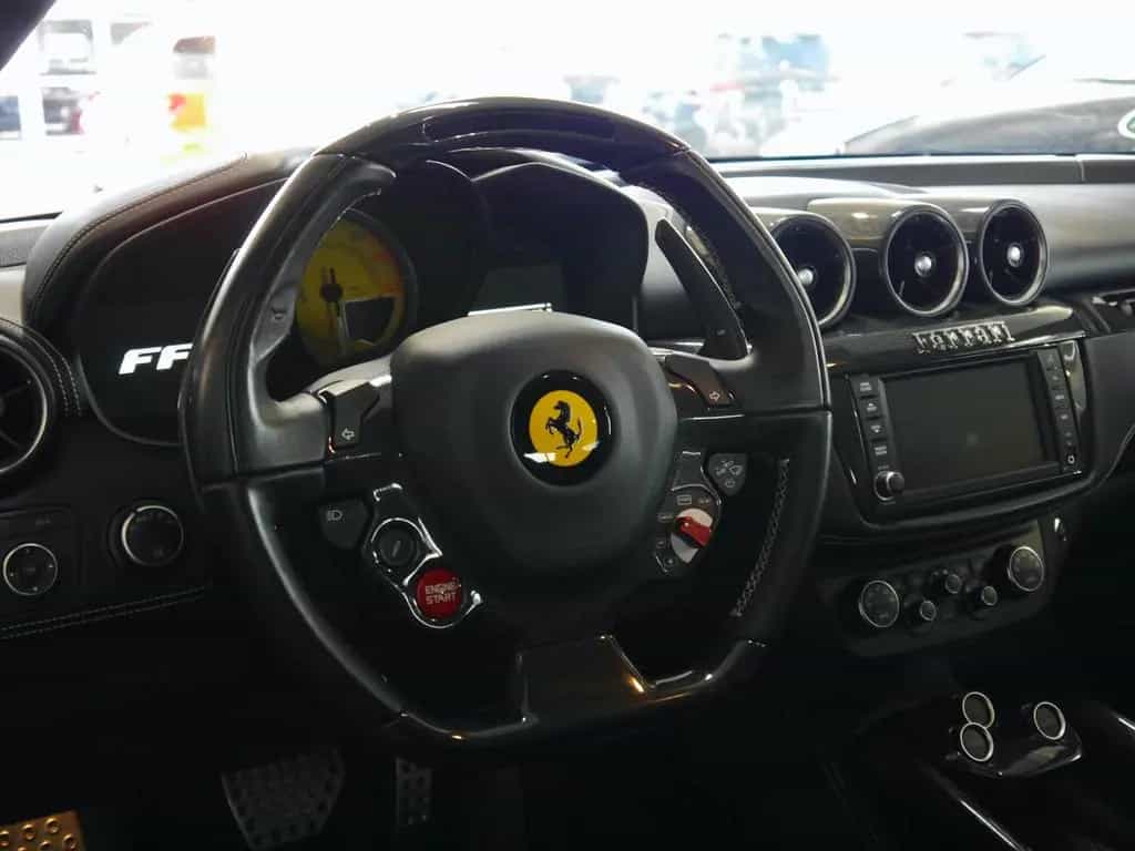 Ferrari FF Sitze*P.Display*LED Lenkrad*Carbon* 05/2014-photo-13