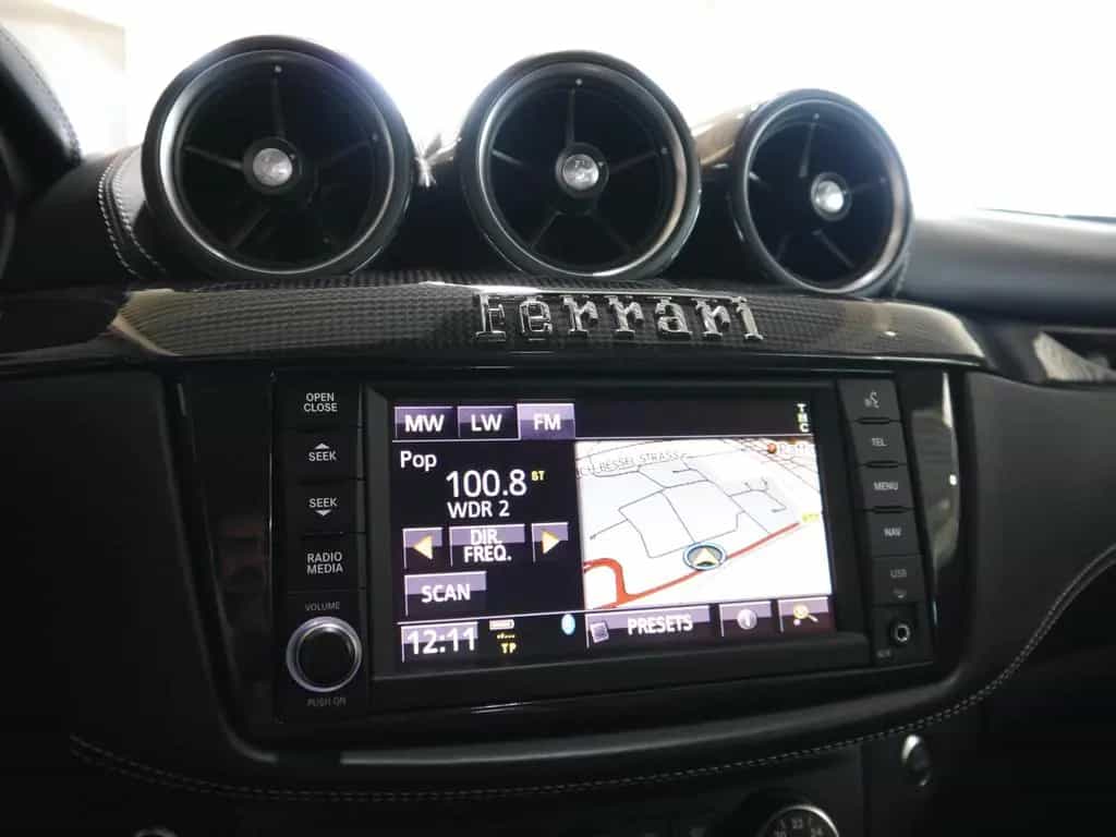 Ferrari FF Sitze*P.Display*LED Lenkrad*Carbon* 05/2014-photo-22