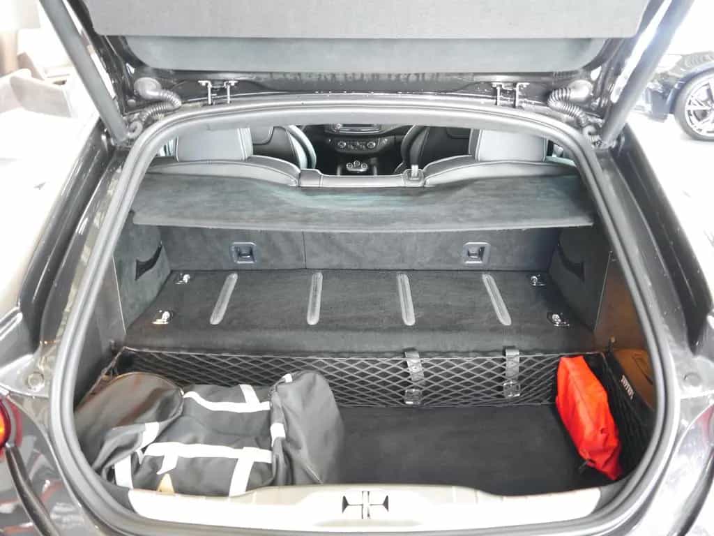 Ferrari FF Sitze*P.Display*LED Lenkrad*Carbon* 05/2014-photo-25