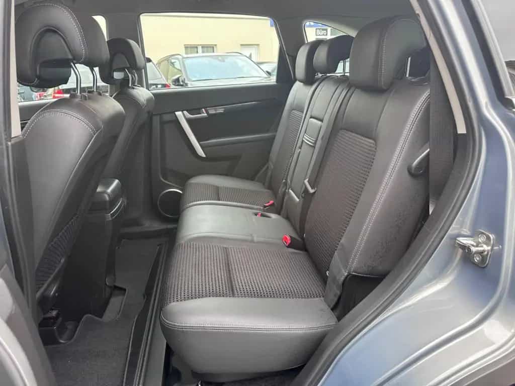 Chevrolet Captiva 2.4 LT 2WD*T-Leder*7SITZER*PDC*AHK*** 03/2013-photo-12