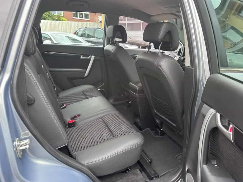 Chevrolet Captiva 2.4 LT 2WD*T-Leder*7SITZER*PDC*AHK*** 03/2013-photo-13