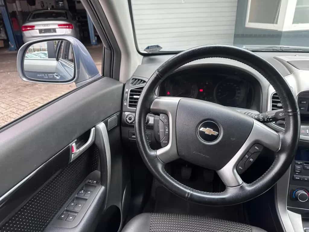 Chevrolet Captiva 2.4 LT 2WD*T-Leder*7SITZER*PDC*AHK*** 03/2013-photo-15