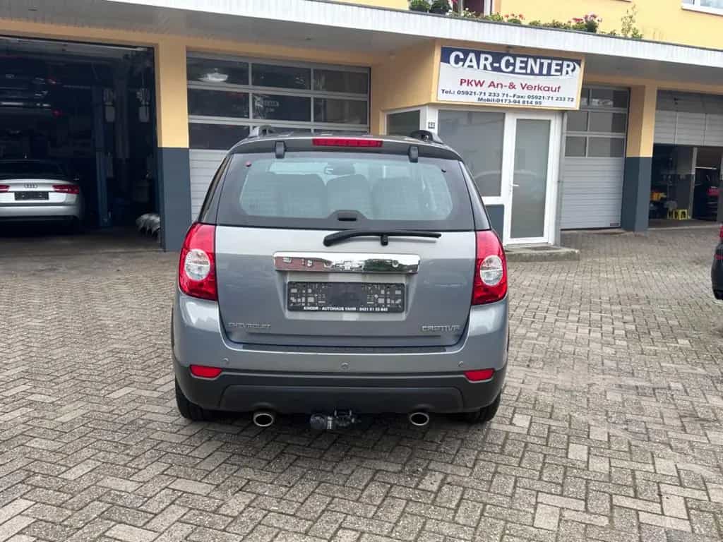 Chevrolet Captiva 2.4 LT 2WD*T-Leder*7SITZER*PDC*AHK*** 03/2013-photo-3