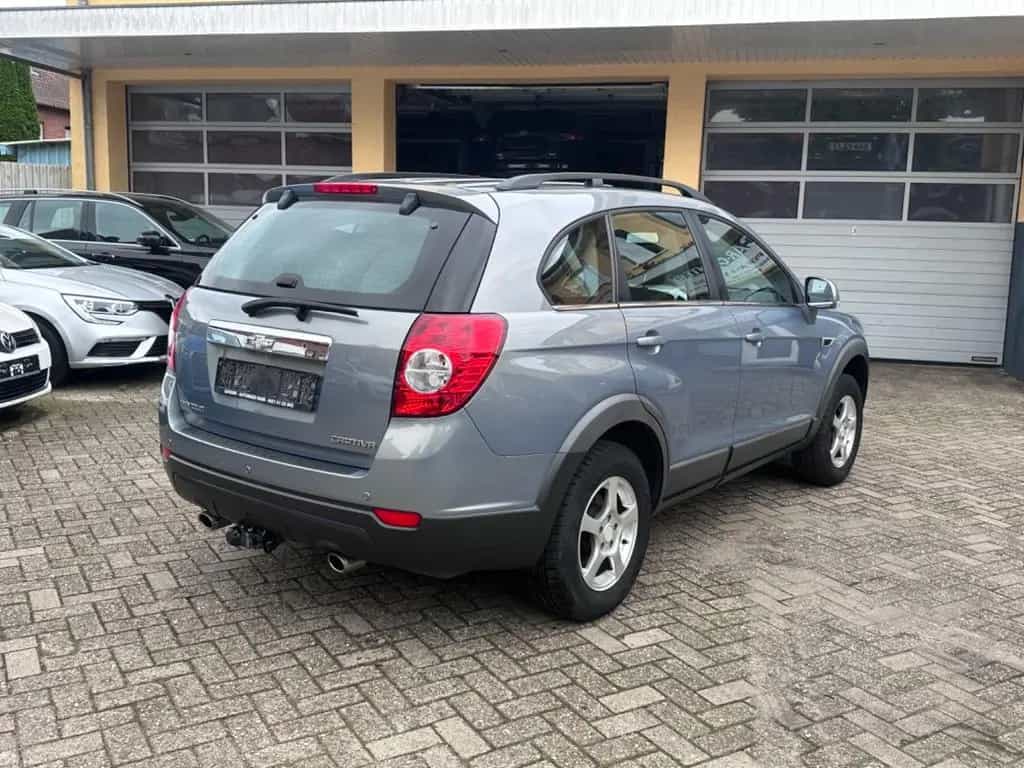Chevrolet Captiva 2.4 LT 2WD*T-Leder*7SITZER*PDC*AHK*** 03/2013-photo-4
