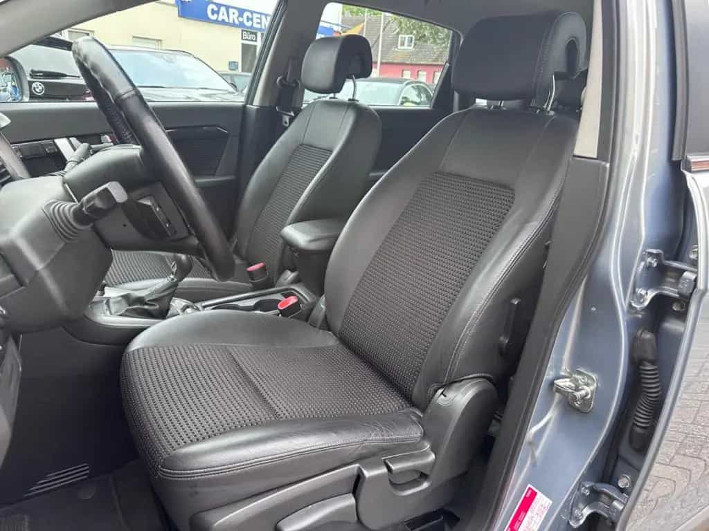 Chevrolet Captiva 2.4 LT 2WD*T-Leder*7SITZER*PDC*AHK*** 03/2013-photo-9