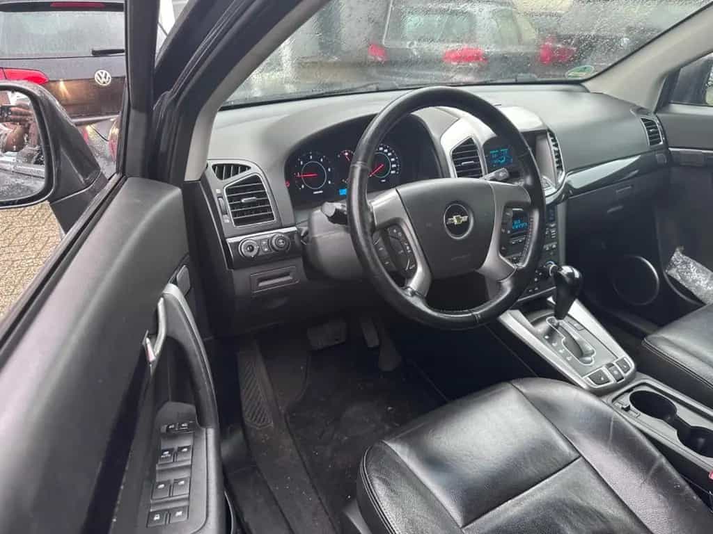 Chevrolet Captiva 2.2 D LT+*LEDER*7SITZER*AUTOMATIK*** 06/2013-photo-8