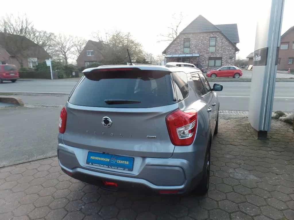 Ssangyong Tivoli Grand Black Line 4x2 Tageszulassung 01/2025-photo-2