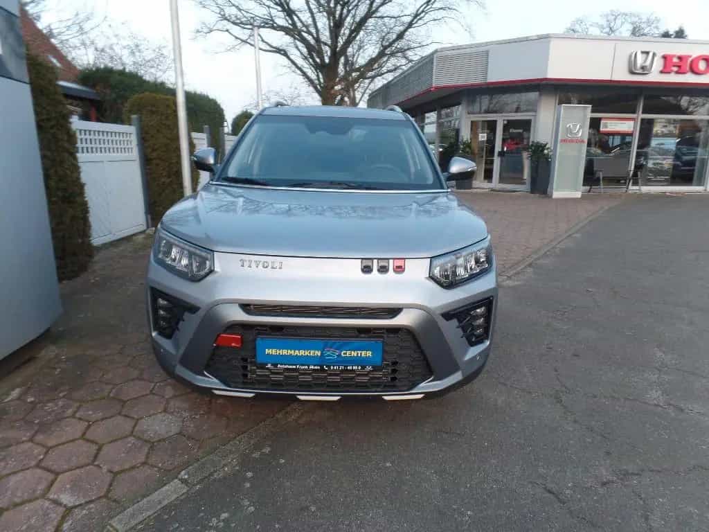 Ssangyong Tivoli Grand Black Line 4x2 Tageszulassung 01/2025-photo-7