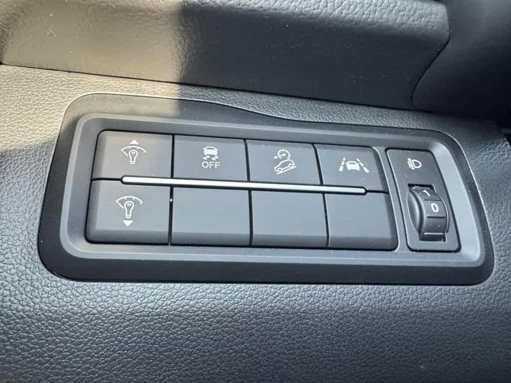 KGM Tivoli Quartz 1.5 mit Sitzheizung+Kamera 01/2025-photo-11