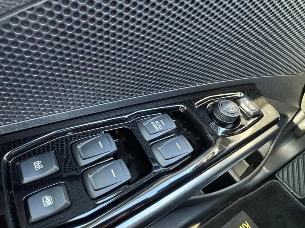 KGM Tivoli Quartz 1.5 mit Sitzheizung+Kamera 01/2025-photo-12