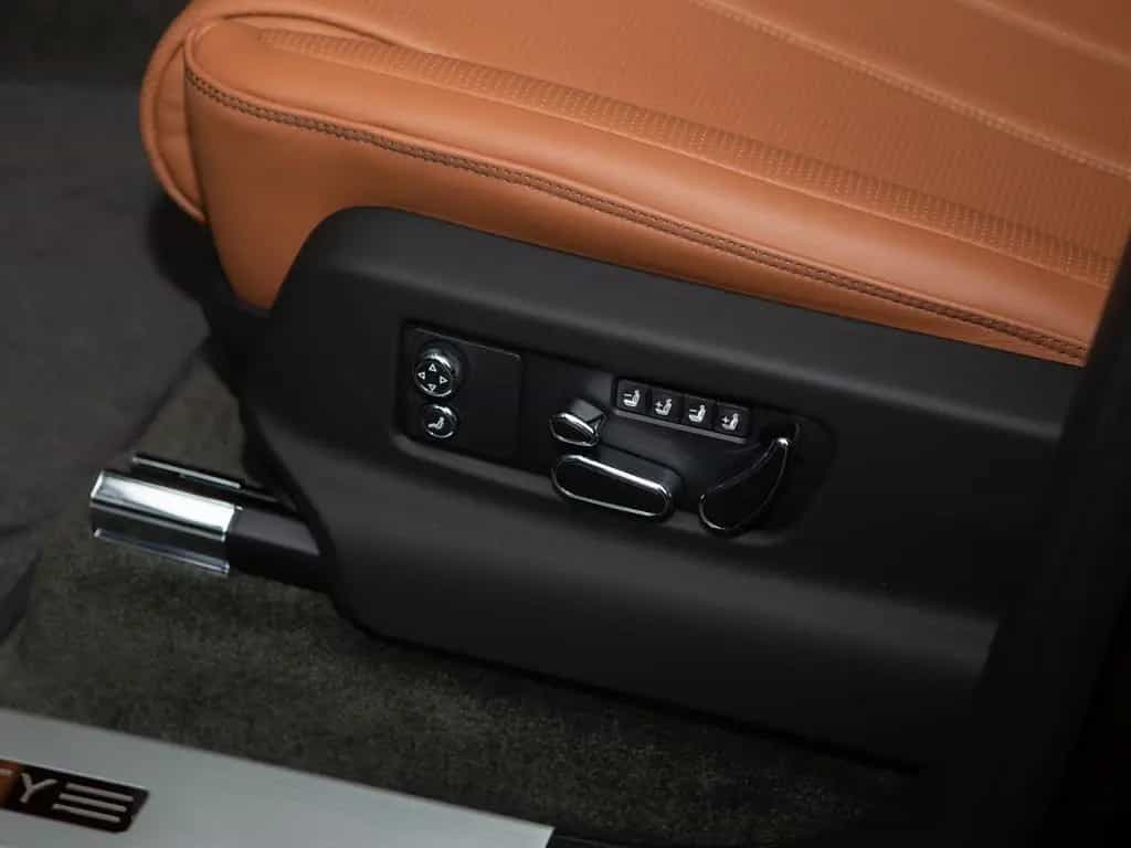 Bentley Bentayga 4.0 V8 *Front Seat Comfort*Mood Light* 06/2022-photo-10