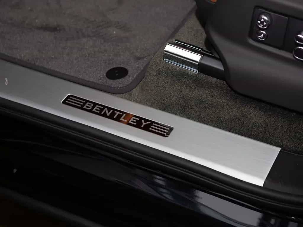 Bentley Bentayga 4.0 V8 *Front Seat Comfort*Mood Light* 06/2022-photo-12