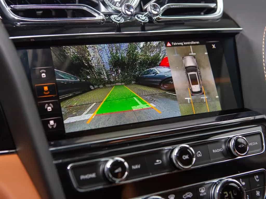 Bentley Bentayga 4.0 V8 *Front Seat Comfort*Mood Light* 06/2022-photo-14