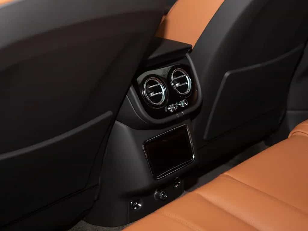 Bentley Bentayga 4.0 V8 *Front Seat Comfort*Mood Light* 06/2022-photo-19
