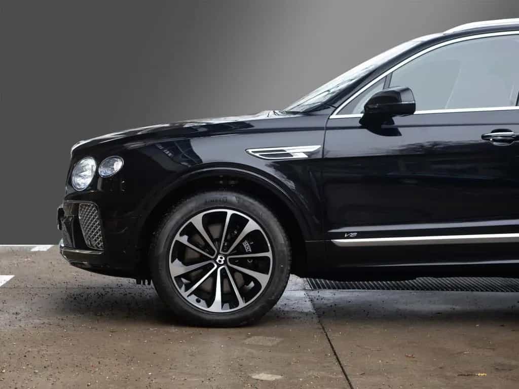 Bentley Bentayga 4.0 V8 *Front Seat Comfort*Mood Light* 06/2022-photo-5