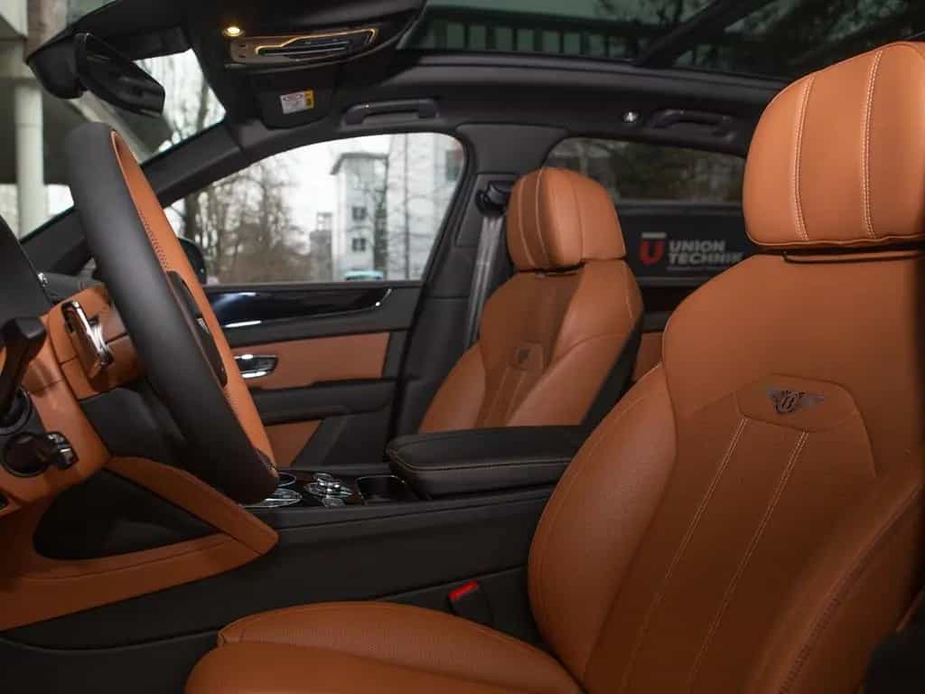 Bentley Bentayga 4.0 V8 *Front Seat Comfort*Mood Light* 06/2022-photo-8