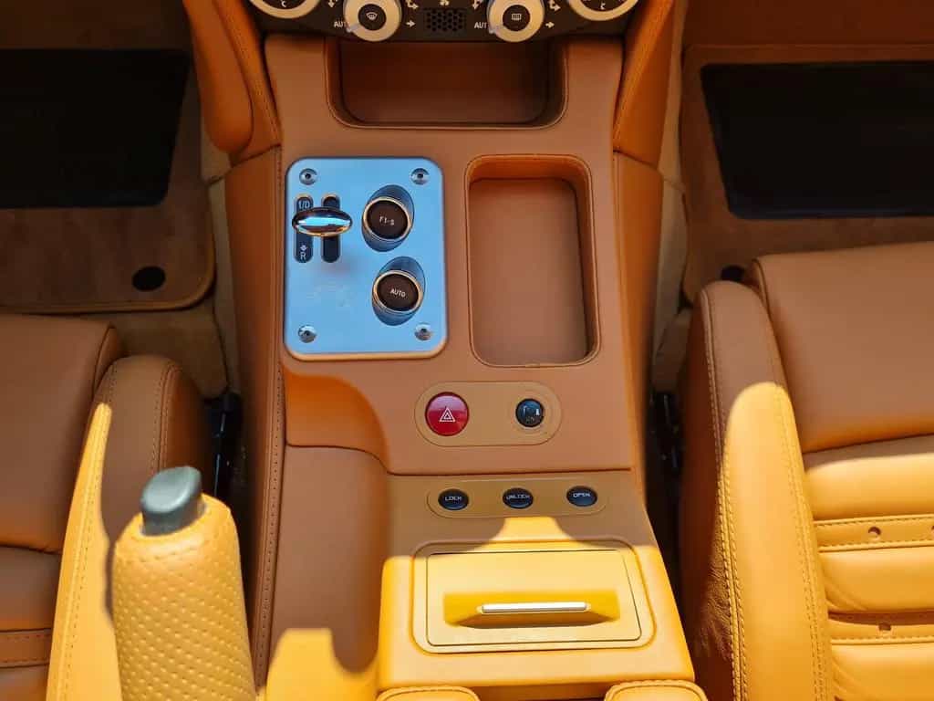 Ferrari 612 Scaglietti F1 11500 KILOMETER 03/2008-photo-17